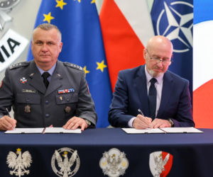 Kleszcze i terminale satelitarne dla armii. Sprzęt za 3 mld zł z polskich firm