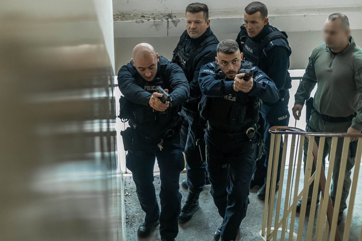 Strzały i huki w centrum Poznania. Policja wyjaśnia