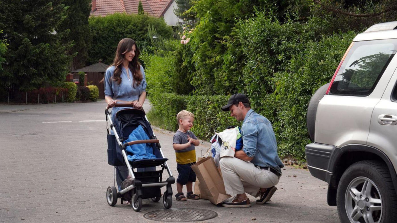 Barwy szczęścia odc. 3097. Regina (Kamila Kamińska), Franek (Mateusz Banasiuk), Kamilek (Władek Domański)