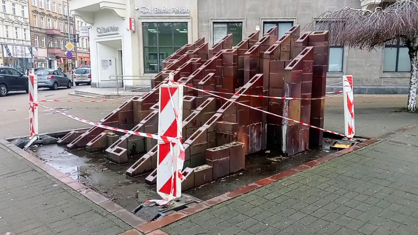 "Labirynt" w centrum Szczecina od lat niszczeje