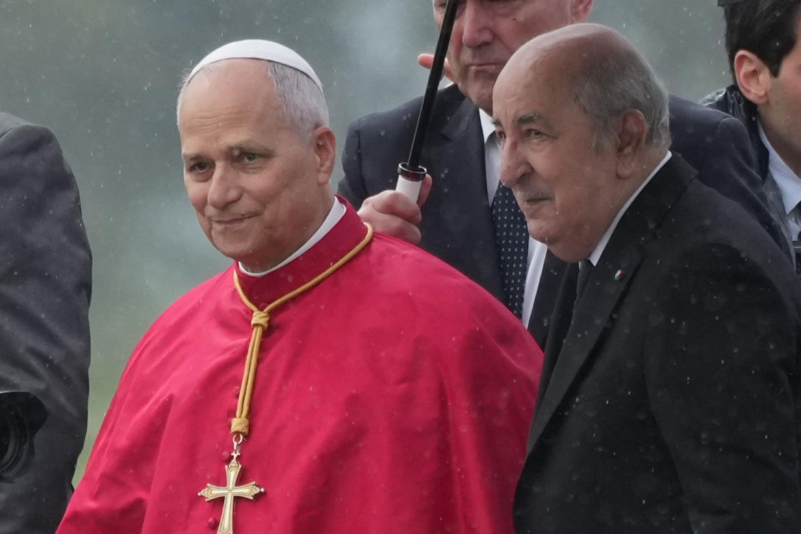 Konferencja papieska w samolocie w podróży do Algierii