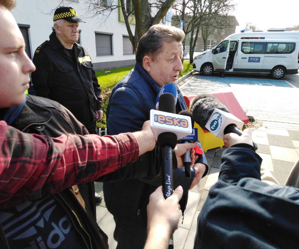 Bomba w Policach
