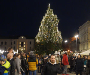 Tu jest jak w bajce! Bydgoski Jarmark Świąteczny już zachwyca mieszkańców [ZDJĘCIA]