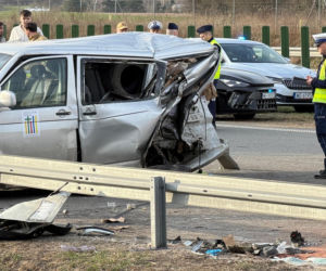 Wypadek na S17. Dwie osoby w szpitalu, jedna zginęła