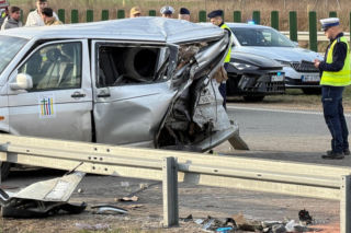 Wypadek na S17. Dwie osoby w szpitalu, jedna zginęła