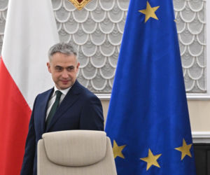 Specjalne posiedzenie rządu. Tusk tnie ceny paliw. Radykalne obniżki podatków