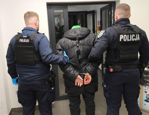 Nigdy nie był karany, podczas odwiedzin zabił swojego ojca! Przerażająca zbrodnia na ul. Popiełuszki w Łodzi