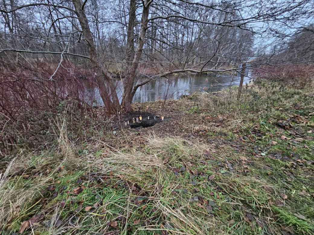 Poćwiartował ciało współlokatora i zakopał w parku! Po wszystkim napisał do matki Mateusza