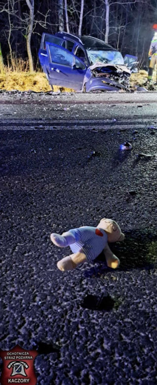 Śmiłowo. 41-latka ofiarą śmiertelnego wypadku. Trzy inne osoby ranne w zderzeniu audi i peugeota 