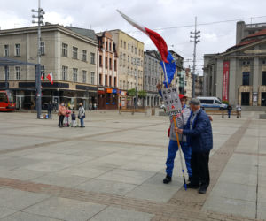 Protest przeciwko wyborom korespondencyjnym w Katowicach 