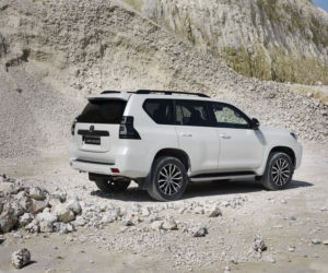2020 Toyota Land Cruiser 