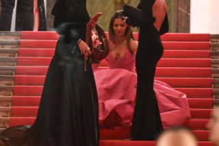 Anna Lewandowska wychodzi z Gali Mistrzów Sportu