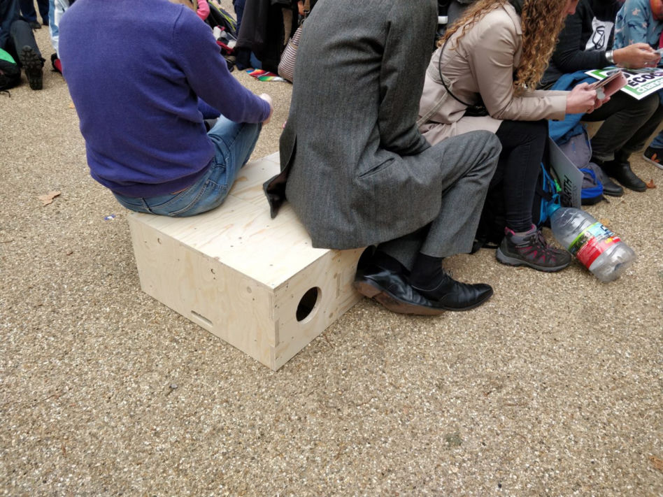 extinction-rebellion-protest-architecture-u-build-modular-boxes-_dezeen_1704_col_4-1376x1032