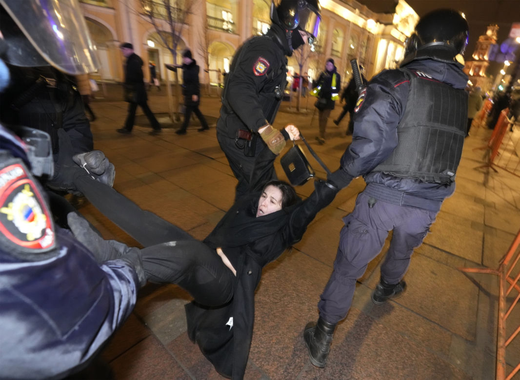 Protesty w Rosji przeciwko wojnie na Ukrainie 