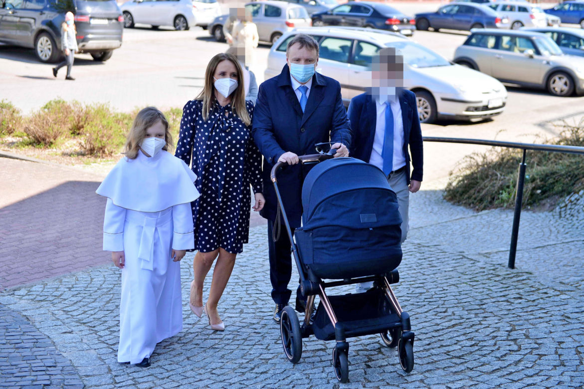 Kurski na komunii synka