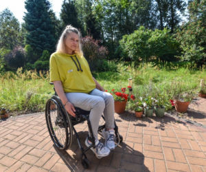 Pani Barbara chora jest na stwardnienie rozsiane