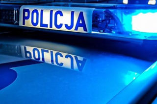 4-latek wpadł pod przyczepkę samochodową. Auto prowadził ojciec dziecka
