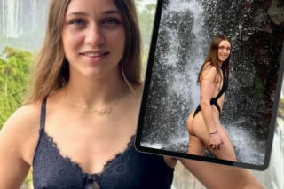 Julia Szeremeta zaskoczyła odważnymi zdjęciami w bikini! Bokserka pod brazylijskim wodospadem
