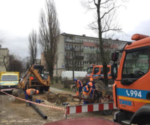 Trwa naprawa dużej awarii wodociągu na Traktorowej