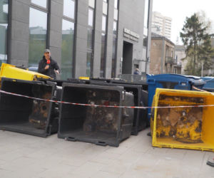 „Cały Grochów w szczurach!”. Mieszkańcy prawobrzeżnej Warszawy ponownie toną we własnych śmieciach