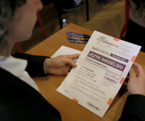 Matura próbna 2026 z angielskiego: Pewniaki i przecieki już na X. Co jest na arkuszu CKE?