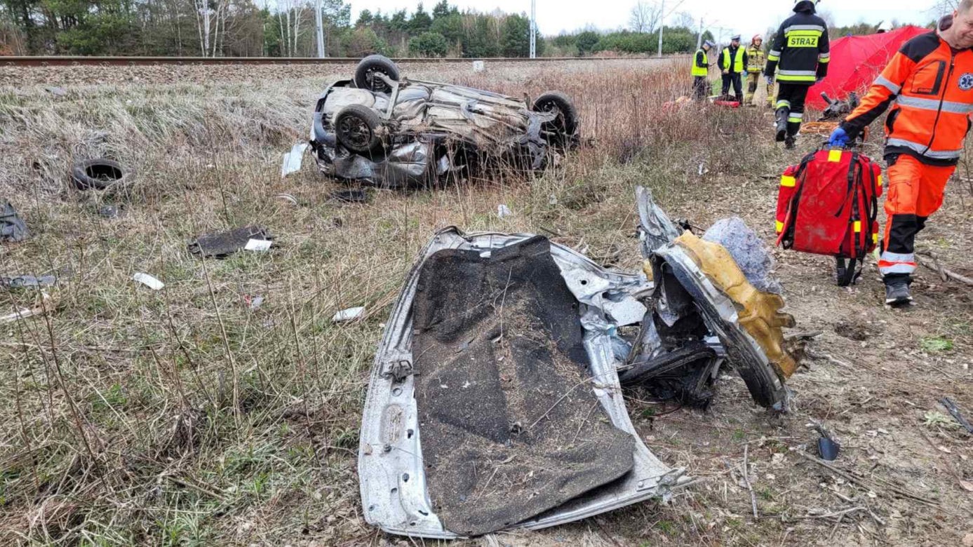 Małżeństwo z Jadachów zginęło pod pociągiem. Osierocili trójkę dzieci