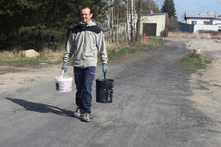 Przez urzędników noszę wodę w wiadrach