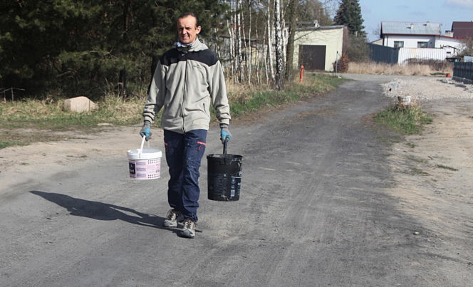 Przez urzędników noszę wodę w wiadrach