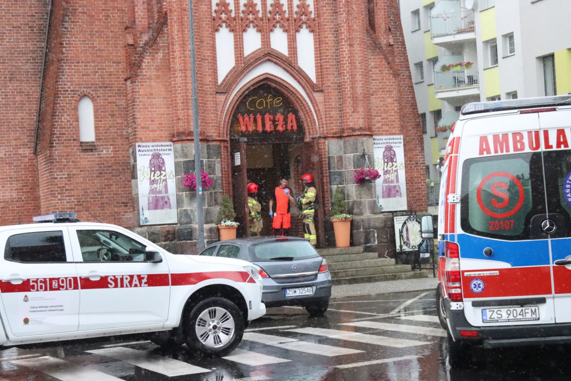 Kobieta chciała skoczyć z wieży. Desperatkę zauważyła niemiecka turystka