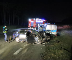 Groźny wypadek w Świnoujściu. Opel roztrzaskał się na policyjnym radiowozie