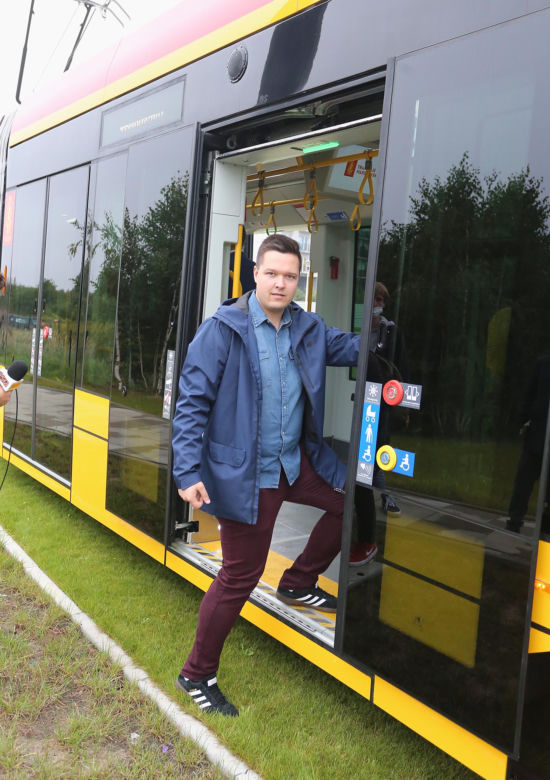 Nowy tramwaj wyjechał warszawskie tory! 