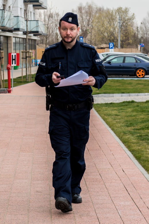 Koronawirus w Trójmieście. Tak policjanci sprawdzają czy przestrzegasz kwarantanny