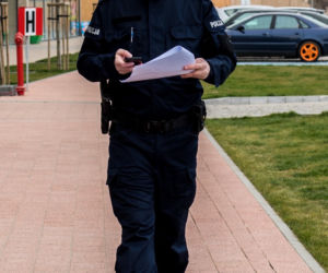 Koronawirus w Trójmieście. Tak policjanci sprawdzają czy przestrzegasz kwarantanny