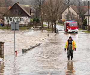 Alerty hydrologiczne w jedenastu województwach. Kiedy minie zagrożenie