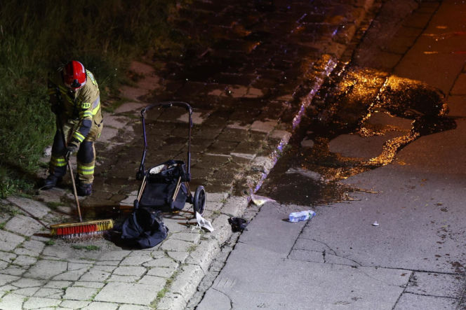 Wypadek w Krakowie. Nie żyją dwie osoby potrącone przez samochód na chodniku