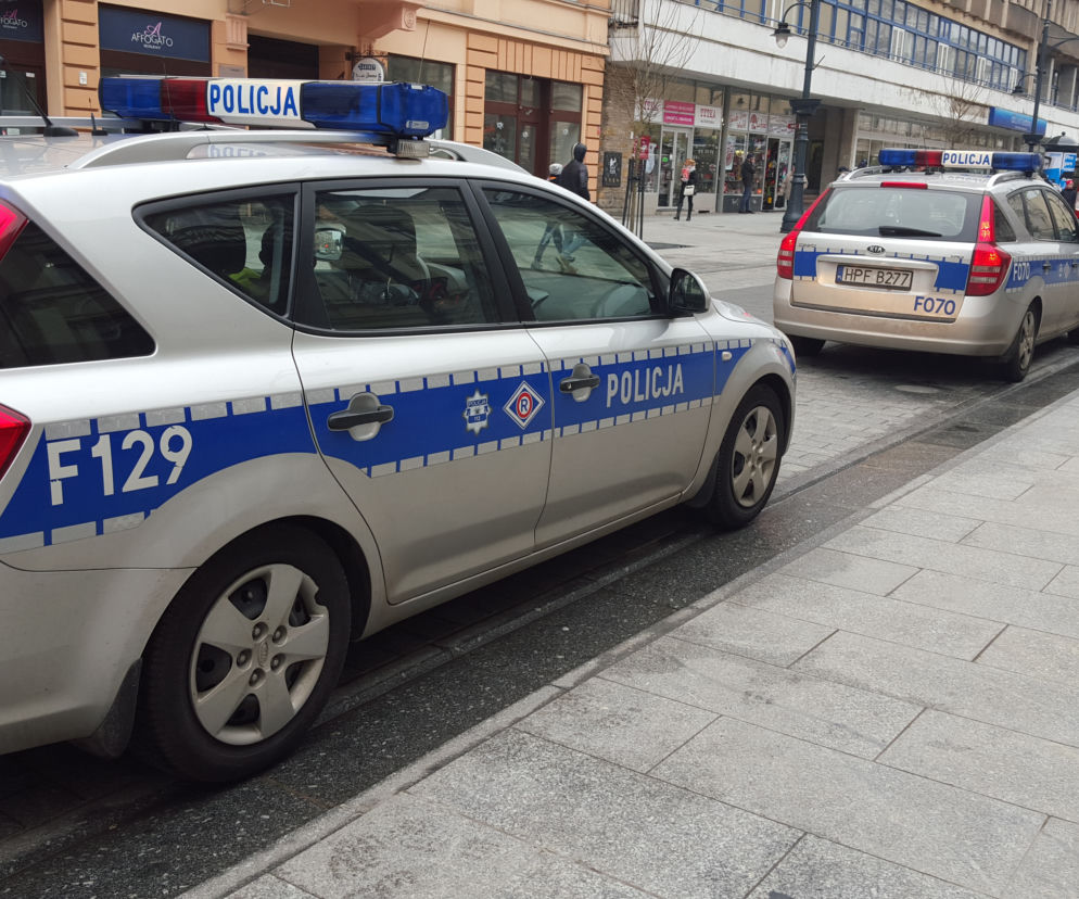 Zakaz przemieszczania się w Sylwestra. Łodzianie wychodzą protestować