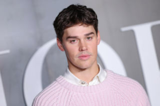 Był objawieniem TikToka, dziś jest gwiazdą mody i ekranu. Kim jest Noah Beck?