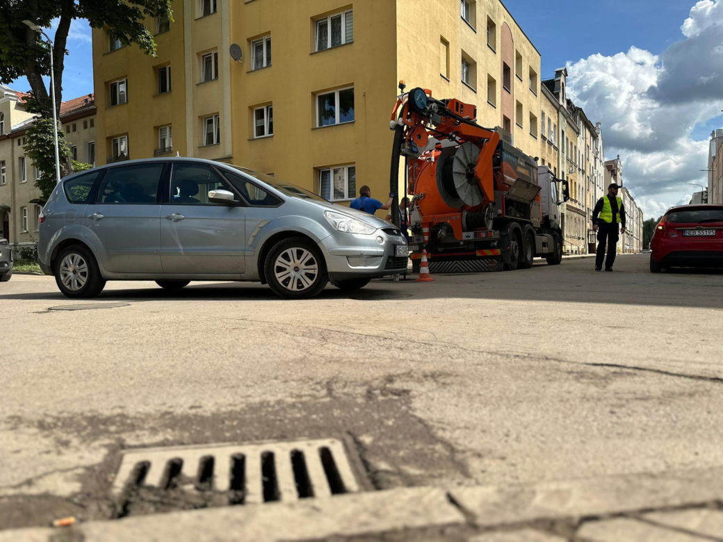 Ulewy i burze powracają. Żółte alerty w woj. warmińsko-mazurskim. Czy znowu czeka nas powódź?