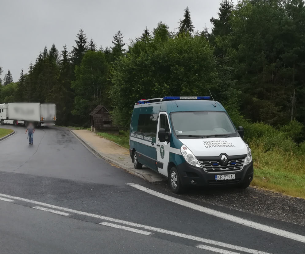 Przewoził kwiaty i dopuścił się szeregu naruszeń