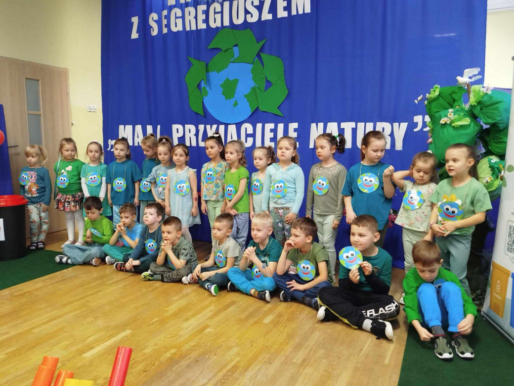 Program jest częścią projektu „EKOmaraton Siedlce z Segregiuszem” promującego edukację ekologiczną wśród najmłodszych poprzez zabawę