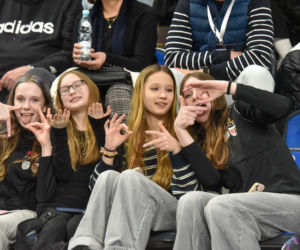 Halowe mistrzostwa Polski w Kujawsko-Pomorskiej Arenie Toruń. Zdjęcia kibiców i zawodników