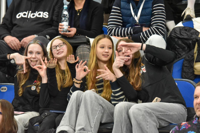 Halowe mistrzostwa Polski w Kujawsko-Pomorskiej Arenie Toruń. Zdjęcia kibiców i zawodników