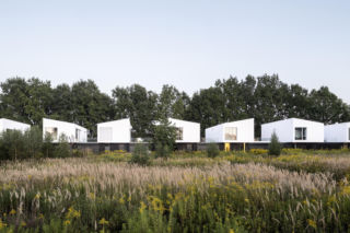 Natura Konstancin – osiedle 22 domów jednorodzinnych z pompą ciepła i systemem Smart Home