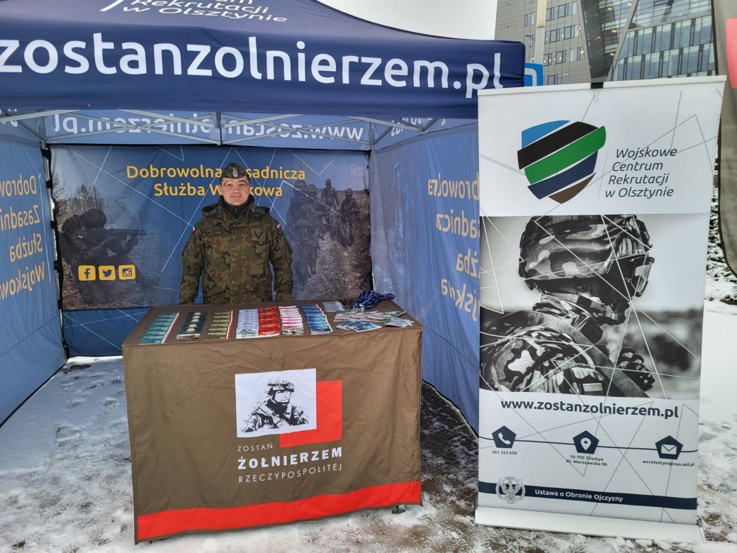 „Ja, żołnierz Wojska Polskiego…” . Ponad stu wojskowych wypowiedziało w Olsztynie słowa przysięgi [ZDJĘCIA]