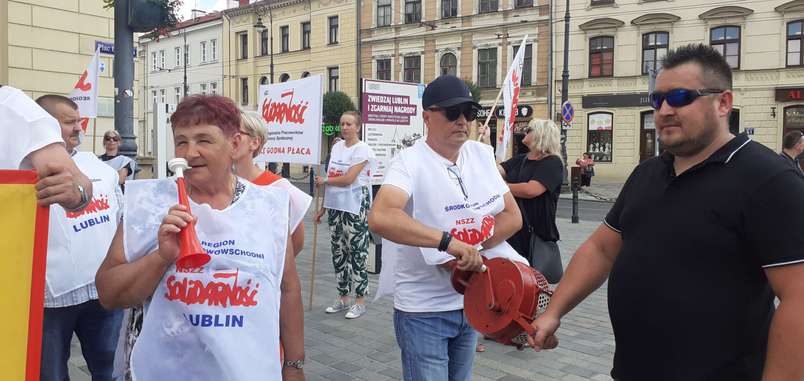 Pracownicy DPS-ów strajkowali w Lublinie [GALERIA]