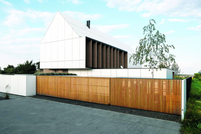 Dom ze skośnym dachem - projekt - Miłosz Stopiński