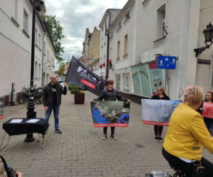 Fundacja VIVA protestuje w Lesznie