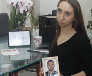 Karol pojechał zarobić na dom dla córek. Sam w nim nie zamieszka. Leży sparaliżowany po bestialskim ataku w Belgii