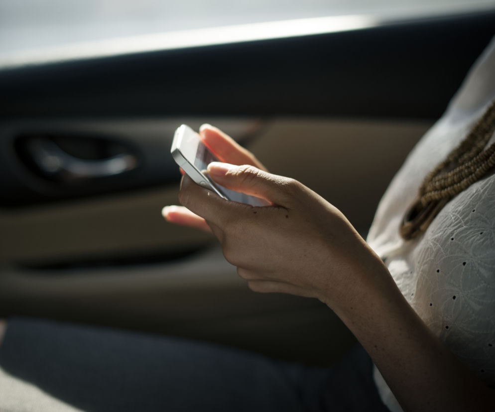 Kolejne próby telefonicznych oszustw w Białymstoku. Kobieta zadzwoniła do 71-latka i powiedziała, że jest jego córką
