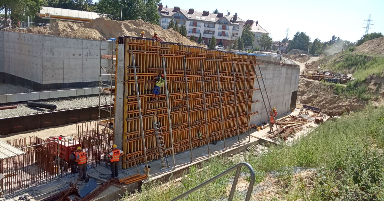Budowa węzła Łękno - siearpień 2020
